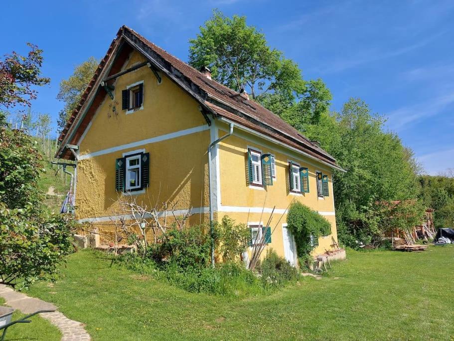 Апартаменты Landhaus Hideaway Ruheoase Pool Pirching am Traubenberg Экстерьер фото